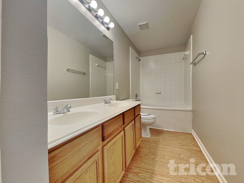 Building Photo - 2942 Yearling Colt Ct