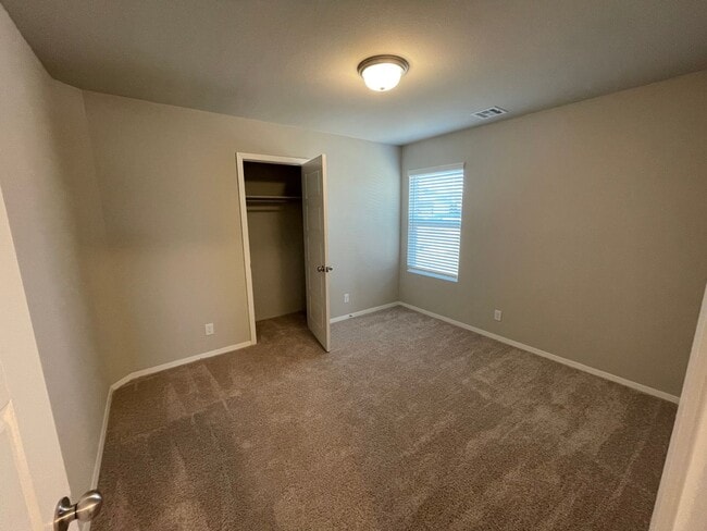 Building Photo - *Pre-leasing* Four Bedroom | Two Bath Home in Bixby