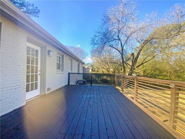 Building Photo - 3168 Canary Ct