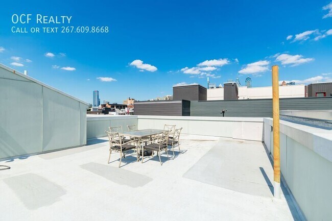 Building Photo - 1607 Catharine St