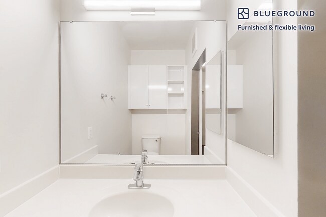 Building Photo - 2987 District Ave