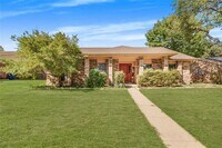 Building Photo - 634 Chestnut Dr