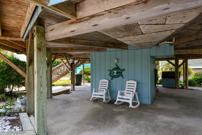 Building Photo - Topsail Island Furnished 2 Bedroom on the ...