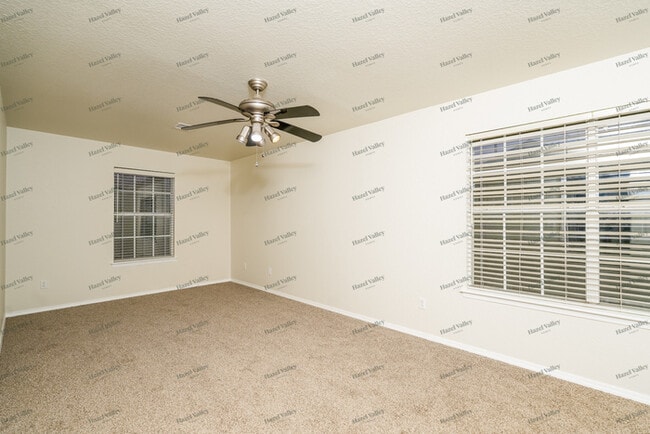 Building Photo - 2421 S Sweet Gum Ave