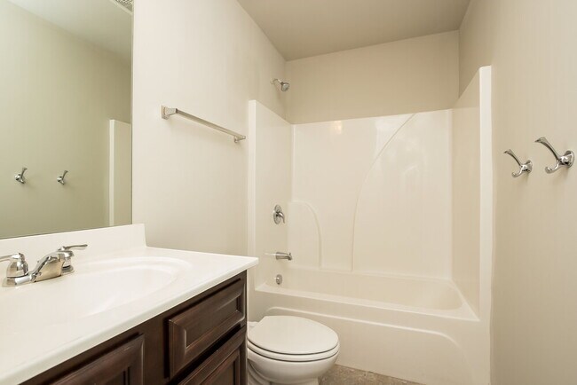 Building Photo - 216 Sleepy Way