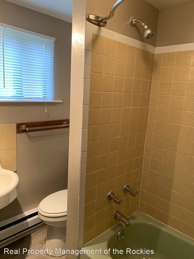 Building Photo - 1 br, 1 bath House - 215 Scott Ave