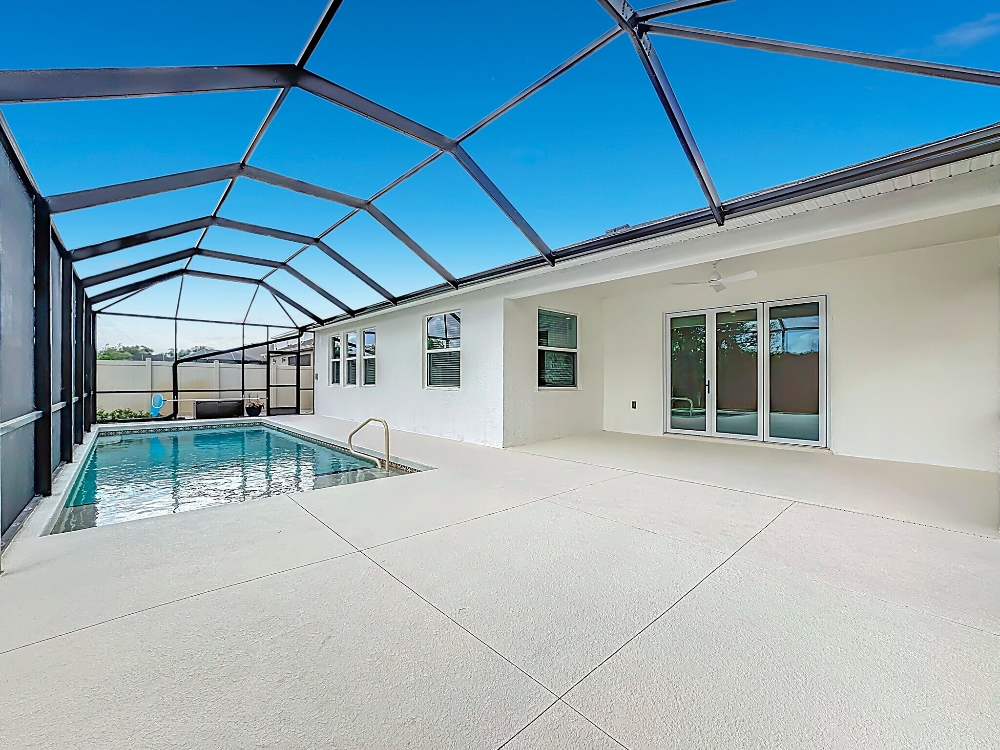 Building Photo - 17535 Cantarina Cove