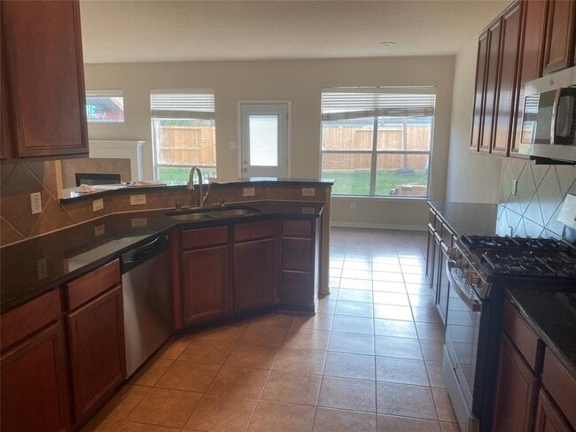 Building Photo - 15411 Redbud Dale Ct