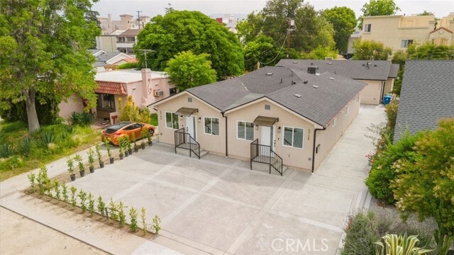 Building Photo - 5740 Beck Ave