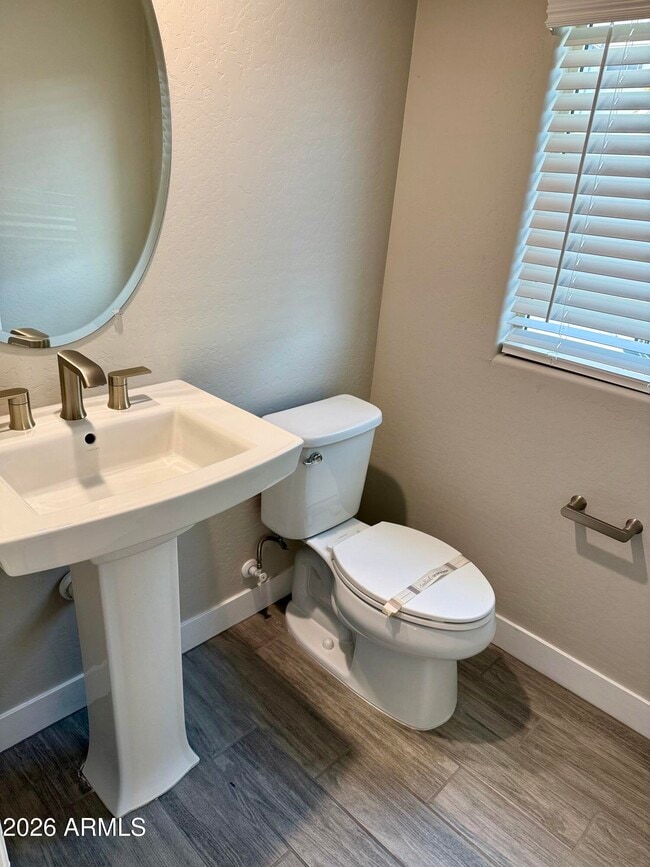 Building Photo - 1099 S Peden Dr