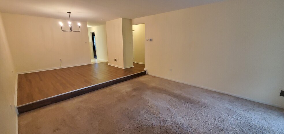 Building Photo - 432 Westridge Dr