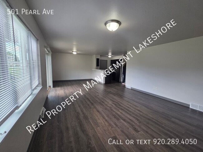 Building Photo - 501 Pearl Ave