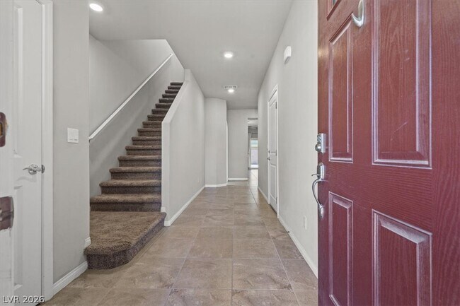 Building Photo - 4035 Beech Fern Ave