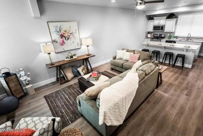 Building Photo - 770 Bluffs Ct