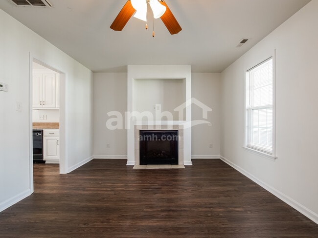 Building Photo - 309 Whitehall Ct
