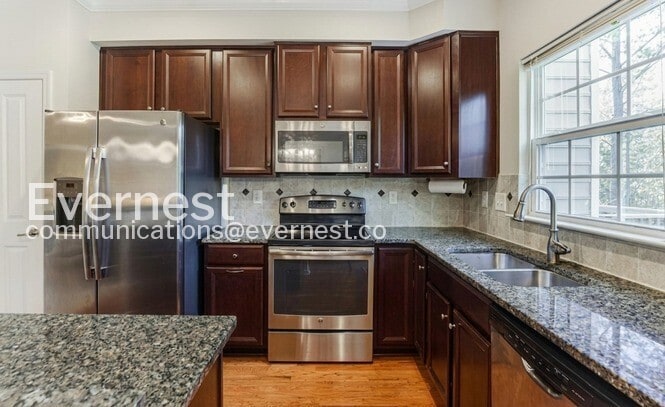 Building Photo - 11612 Vicars Ridge Ln