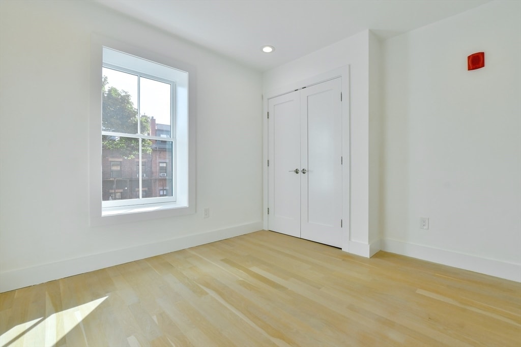 Building Photo - 55 E Springfield St