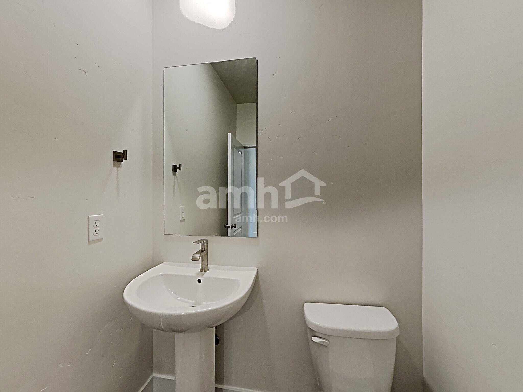 Building Photo - 9420 W Hiden Stream St