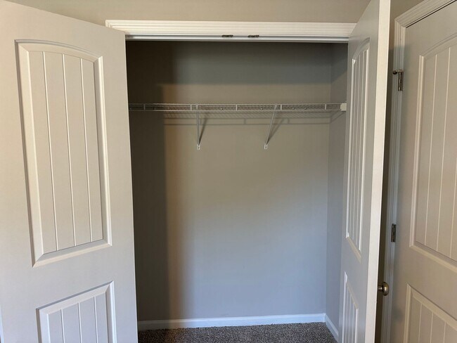 Building Photo - 1/2 off first full month rent move in special