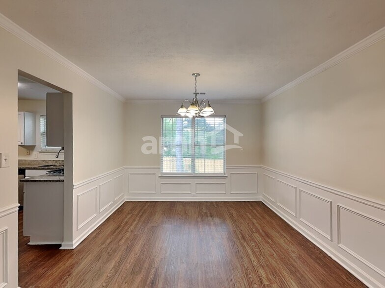 Building Photo - 4238 Brighton Way NW