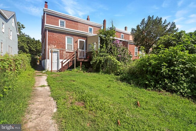 Building Photo - 862 Ohio Ave