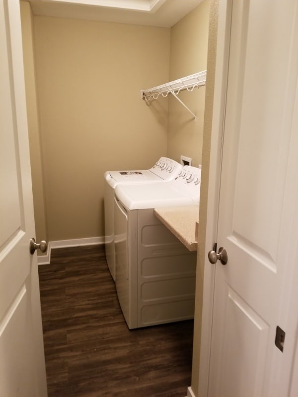 Building Photo - 9061 Burkwood Dr