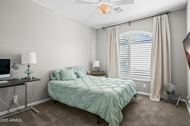 Building Photo - 3117 S Signal Butte Rd