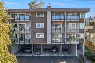 Building Photo - 2034 14th Ave W