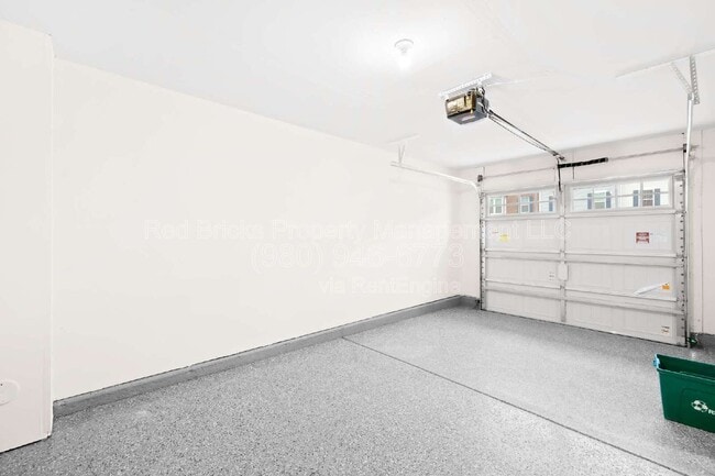 Building Photo - 2620 Grantham Place Dr