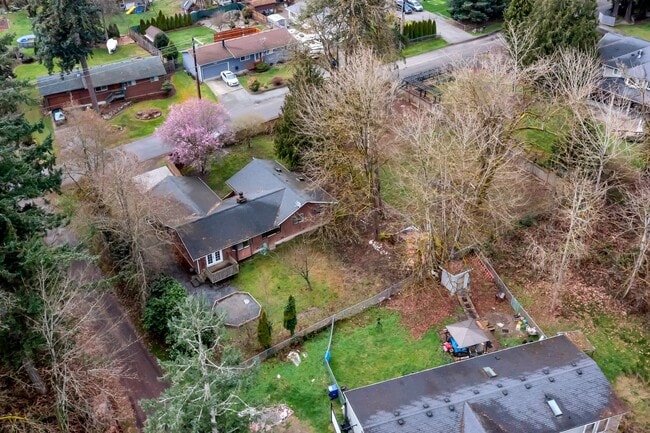 Building Photo - Auburn Area Rambler on dead end-street