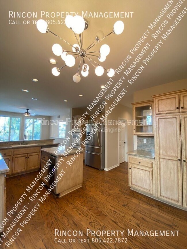 Building Photo - 2870 Evesham Ave