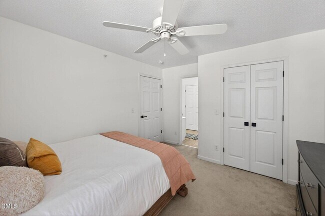 Building Photo - 2400 Huntscroft Ln