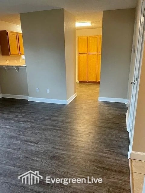 Building Photo - 37 Laiken Ct