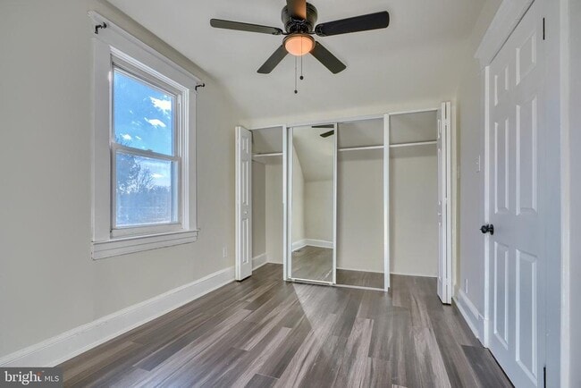 Building Photo - 6504 Rosemont Ave