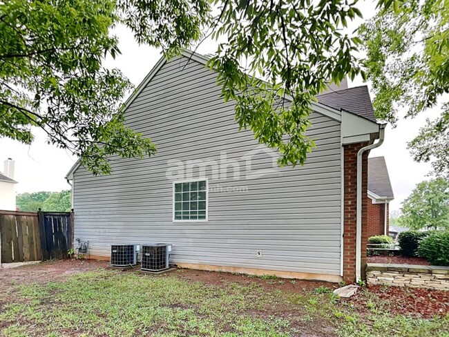 Building Photo - 101 Birkhall Cir