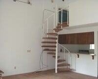 Building Photo - Southwood Glen - Newly painted!!