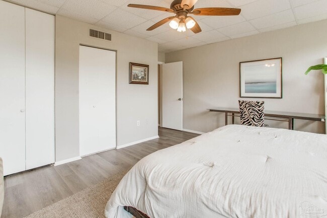 Building Photo - 201 Pensacola Beach Rd