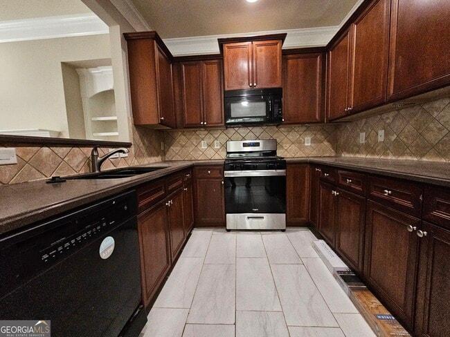 Building Photo - 6162 Deluna Way