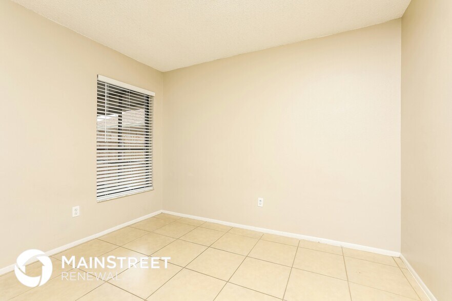 Building Photo - 3311 S St Lucie Dr