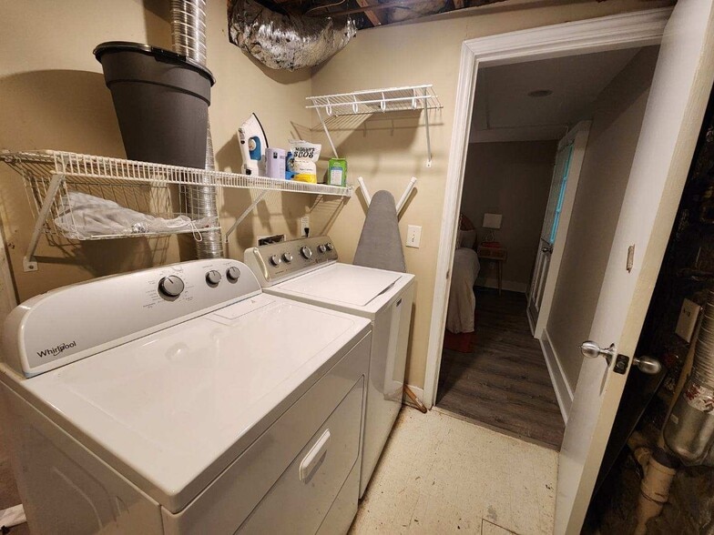 Building Photo - 505 Pine Bluff Trl