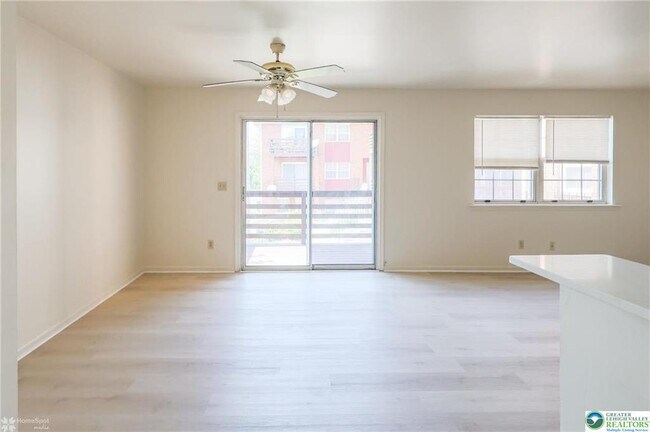 Building Photo - 1464 N Cedar Crest Blvd