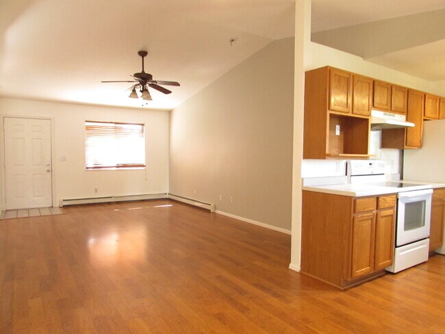 Building Photo - 406 Grays Peak Ct