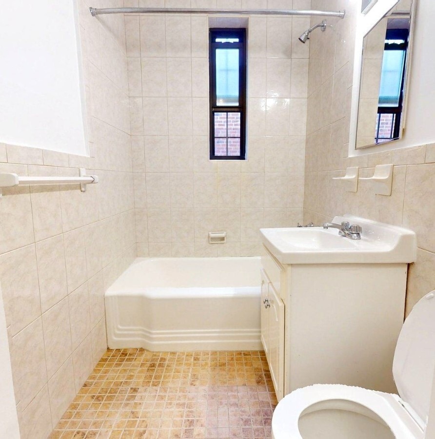 Building Photo - West End Avenue