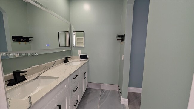 Building Photo - 14114 SW 51st Ln