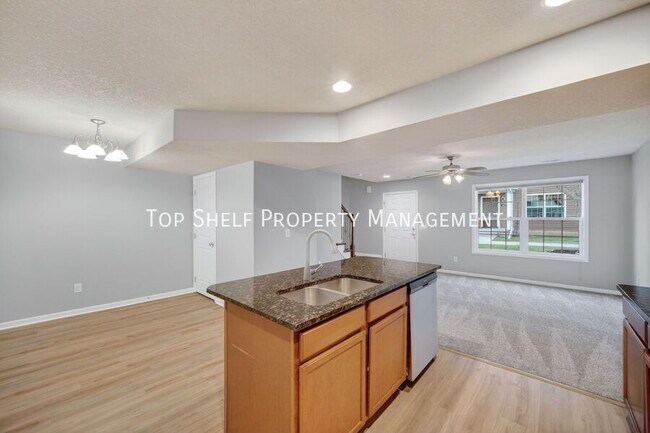 Building Photo - 9125 Greenspire Dr