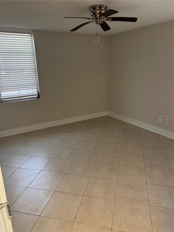 Building Photo - 7405 Bay Island Dr S