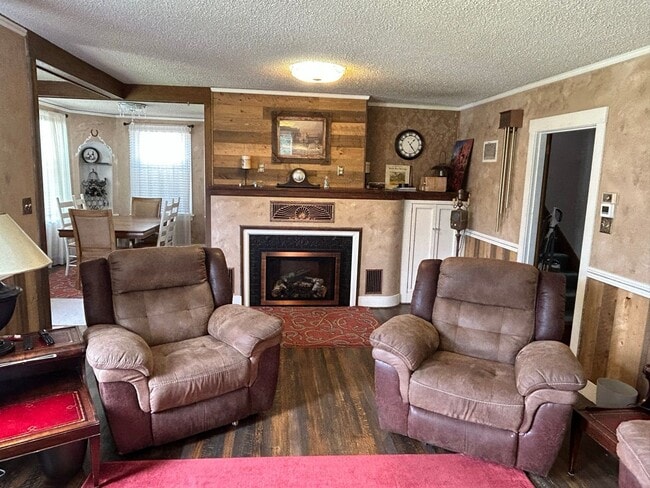 Building Photo - Fully furnished 3 bed 2 bath in Hamilton