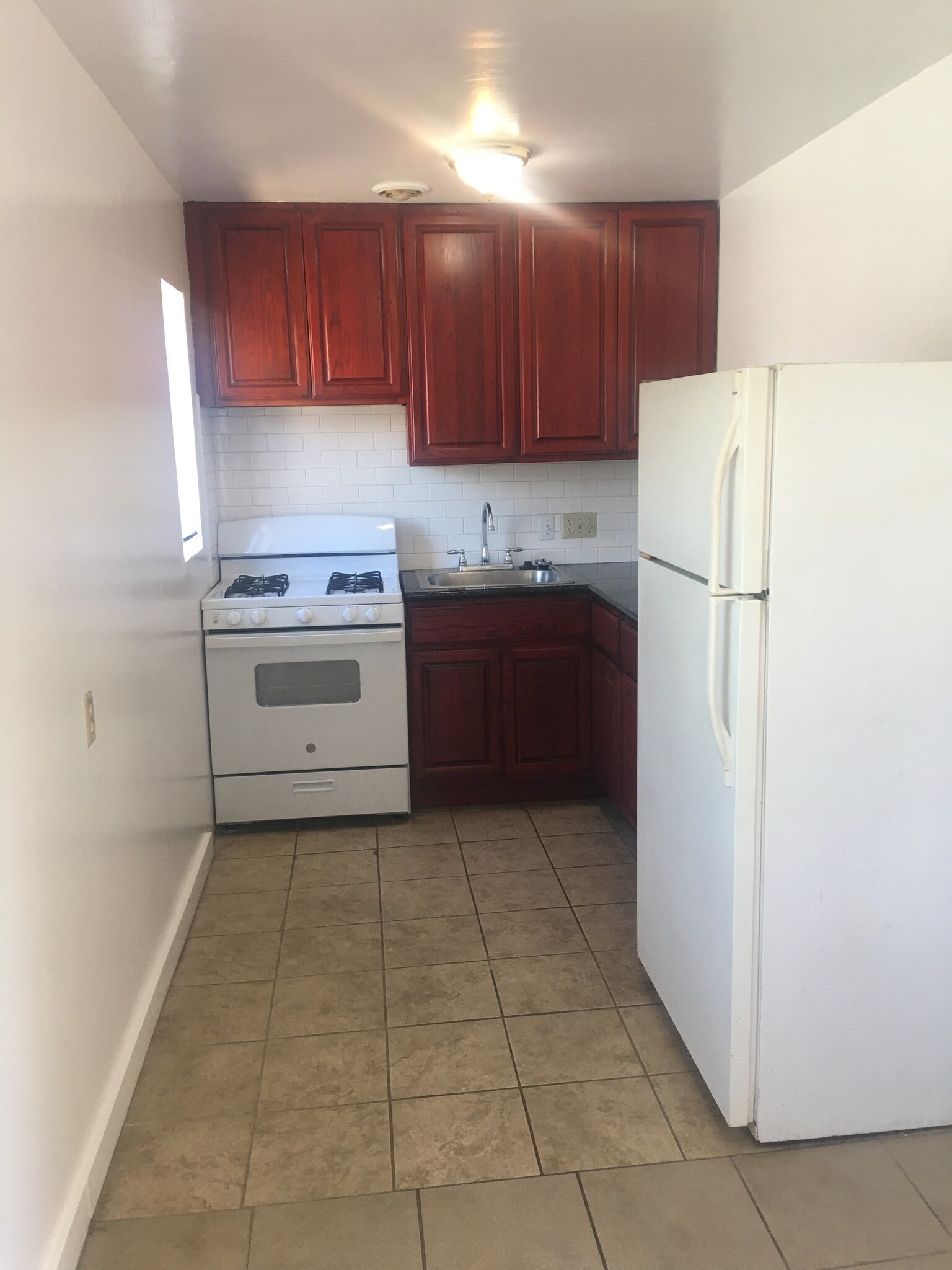 Building Photo - 1219 Parker St