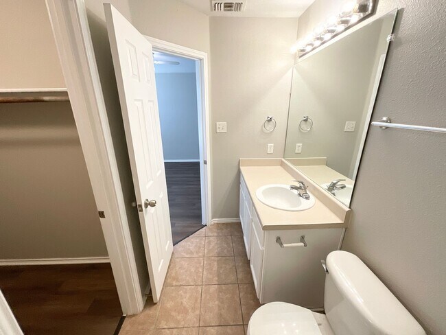 Building Photo - Lovely 2-story | 3-bedroom | 2.5-bath town...