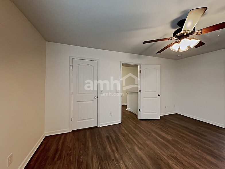 Building Photo - 3167 Aidan Ln
